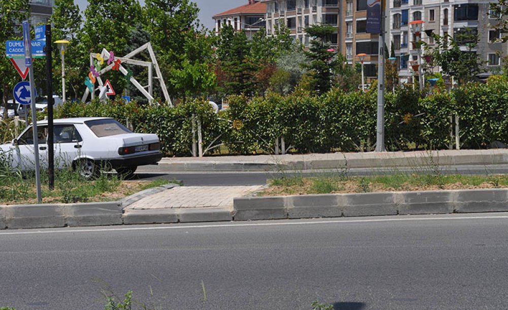 Kavşak Yapıldı, Yayalar Unutuldu!