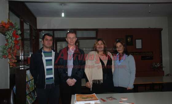 Kütüphaneler İnternete  Yeniliyor