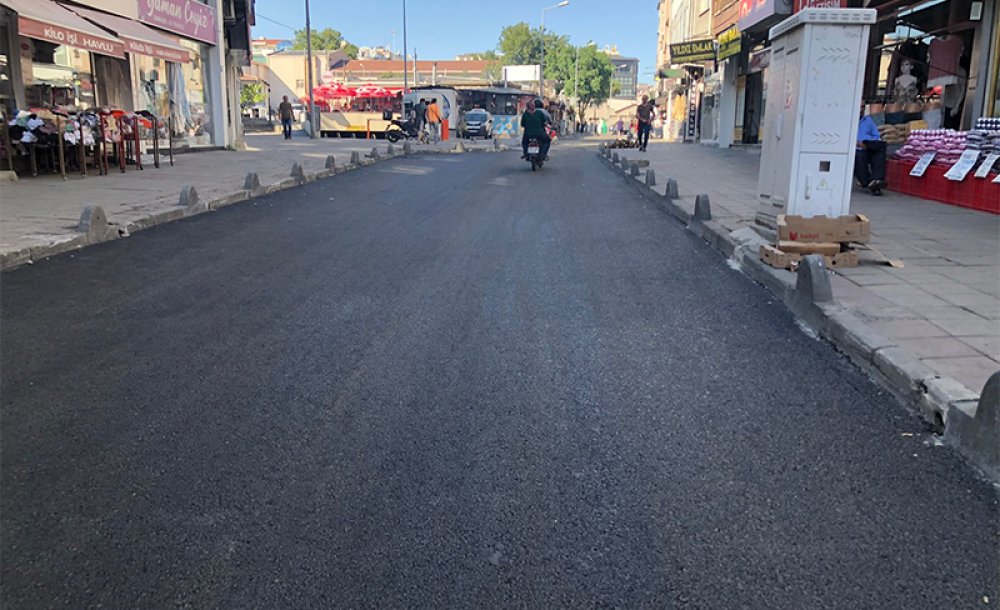 Mandıracı Caddesi'nin Asfaltı Tamamlandı 