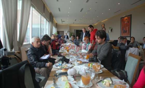 Chp Büyükşehir Aday Adayı Terzi Basın Mensupları Ile Buluştu