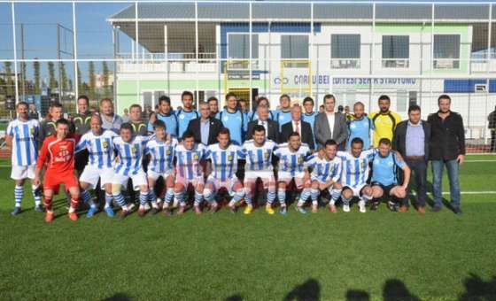 Başlama Vuruşunu Protokol Yaptı