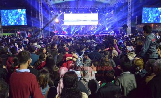 Emre Aydın Çorlu`da Konser Verdi