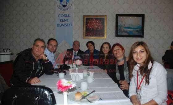 Çorlu Kent Konseyi Kahvaltıda Buluştu