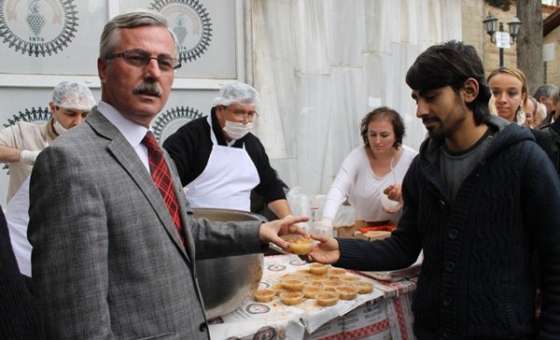 Belediyeden Aşure Ikramı