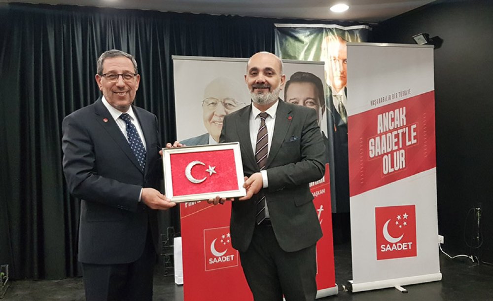 Saadet Partisi İftarda Bir Araya Geldi 