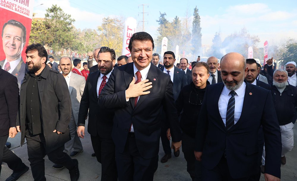 Saadet Parti̇si̇'nden Coşkulu Kongre