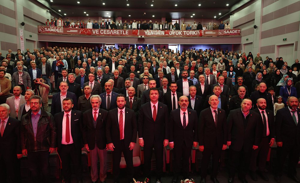 Saadet Parti̇si̇'nden Coşkulu Kongre