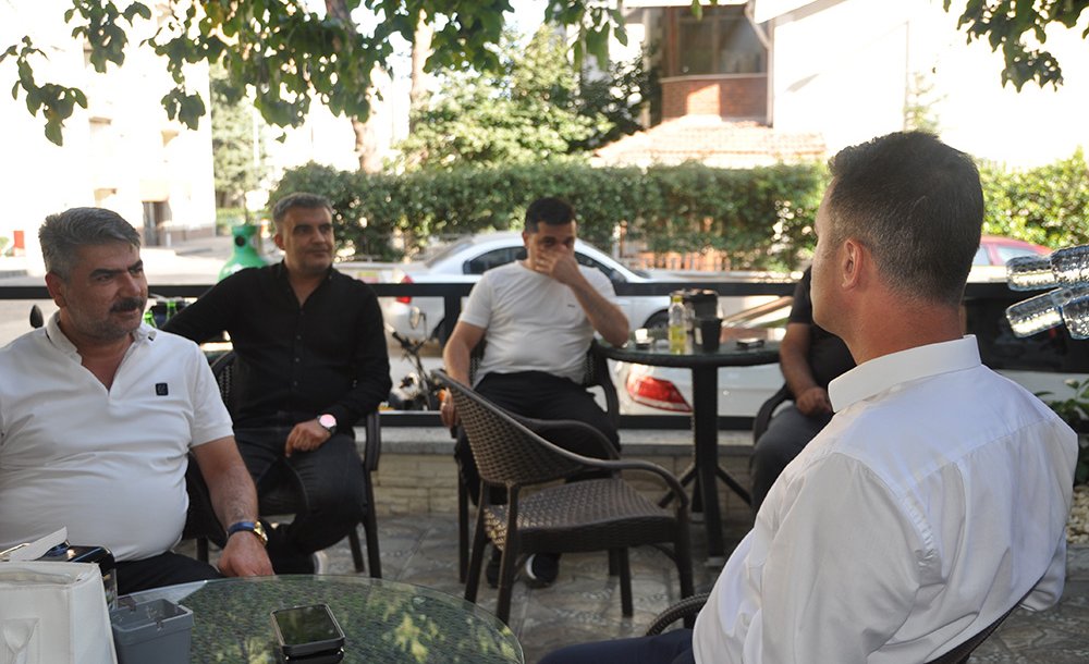 Sarıkurt Vatandaşın Derdi̇ni̇ Di̇nledi̇ 