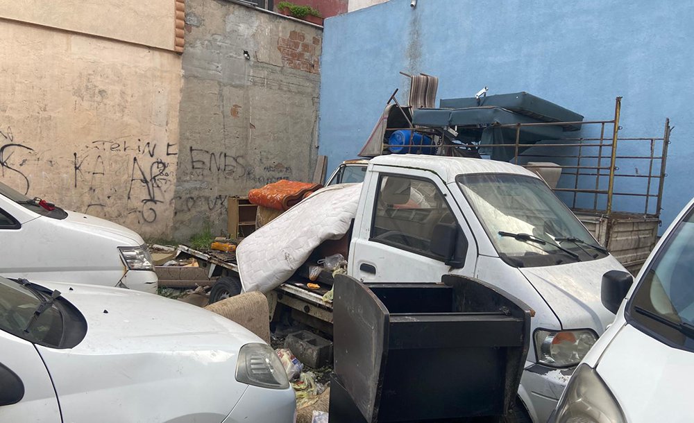 Şehir Merkezinde Resmen Çöplük Oluştu 