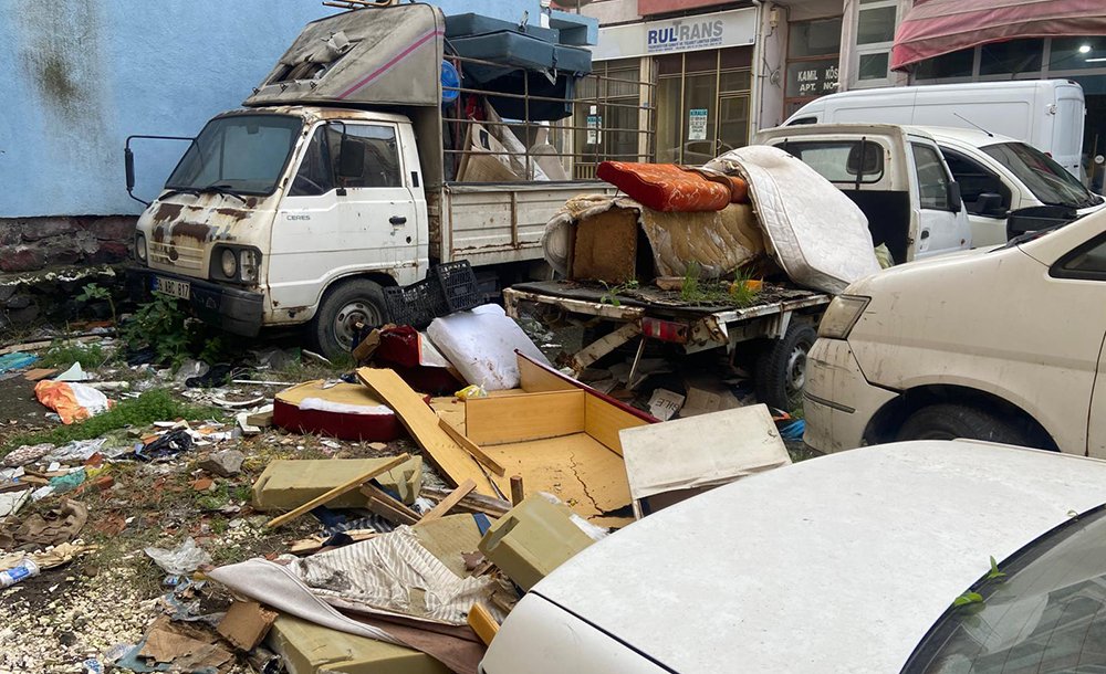 Şehir Merkezinde Resmen Çöplük Oluştu
