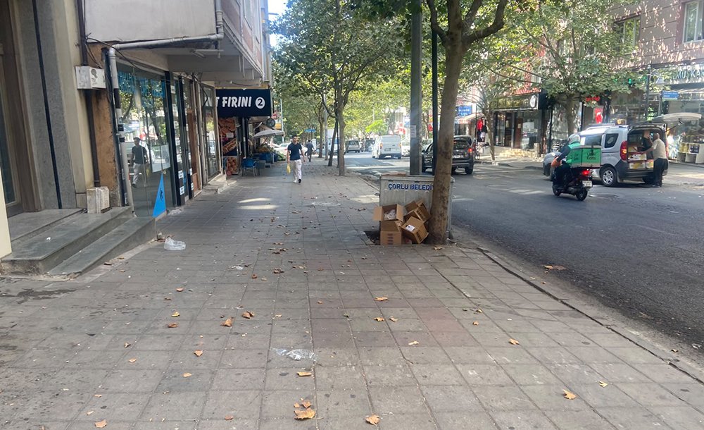 Şi̇nasi̇ Kurşun Caddesi̇nde İstenmeyen Görüntüler 