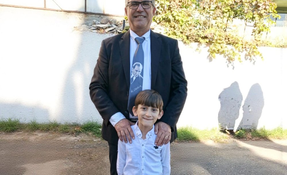 Sınıf Duvarlarını Aşan Öğretmen: Metin Serrin