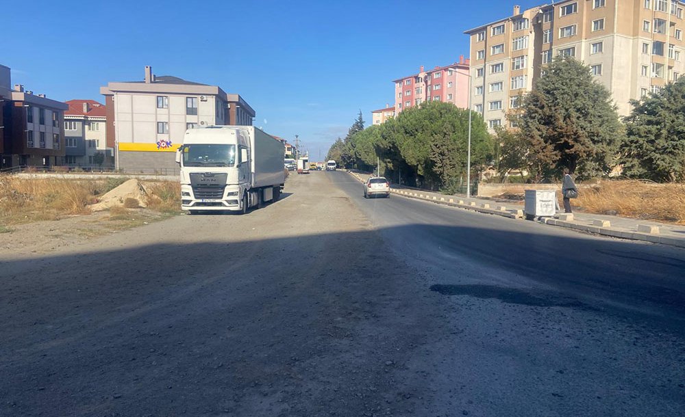 Sürücüler Yolun Tamamının Asfaltlanmasını İstiyor 