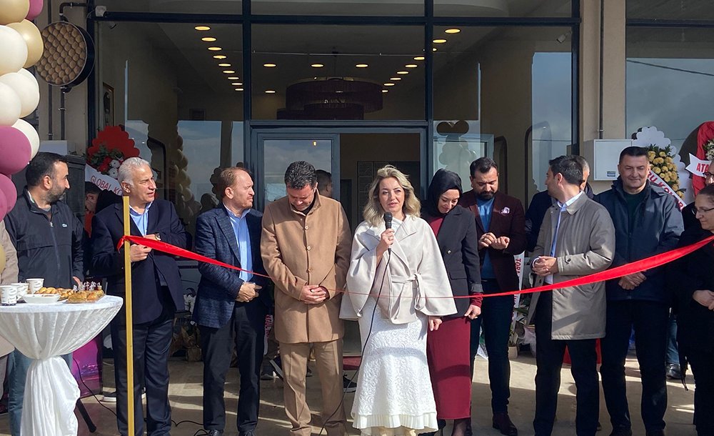 Tatlının Yeni Adresi Ebuzade Açıldı 