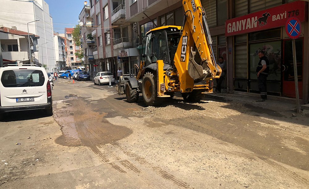 Teski̇ Bir Su Kaçağına Daha Müdahele Etti 