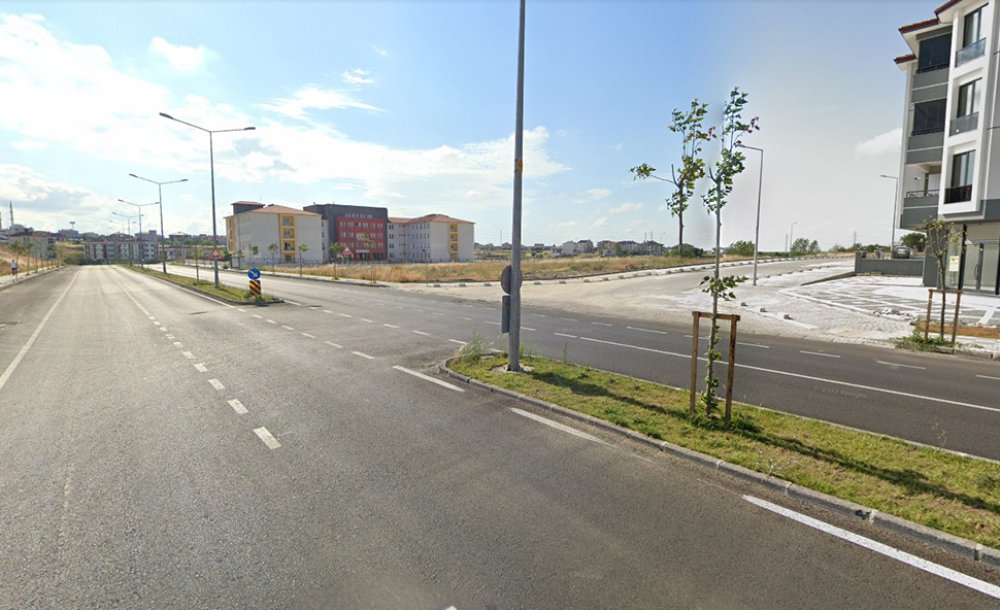 Ulaşımda Mahallenin Can Damarı Kesildi 