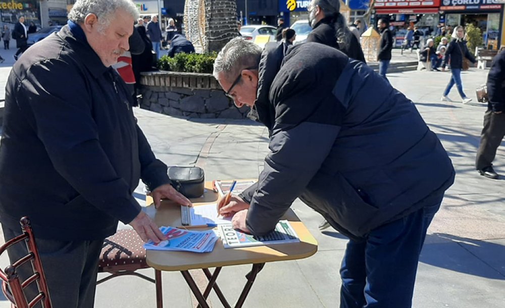 Vatan Partisi Üsler İçin İmza Masası Açtı 