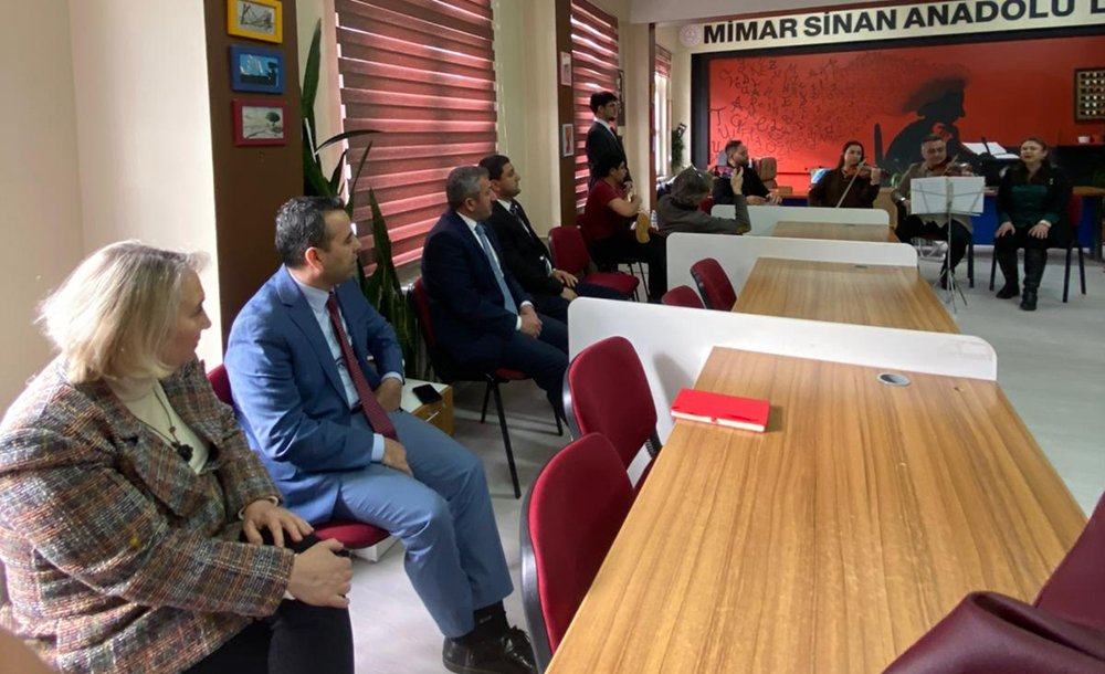 Vatan Şairi Namık Kemal İçin Program Düzenlendi 