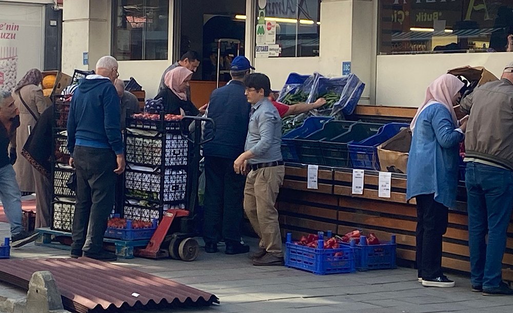 Vatandaşlar Kışlık Hazırlıklarına Başladı 