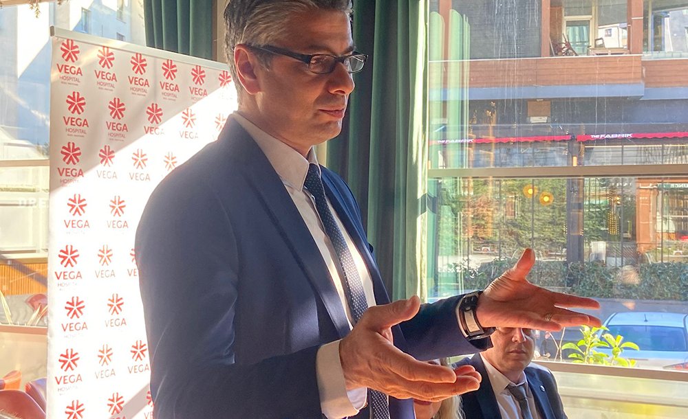 Vega Hospi̇tal Gazeteci̇leri̇ Unutmadi