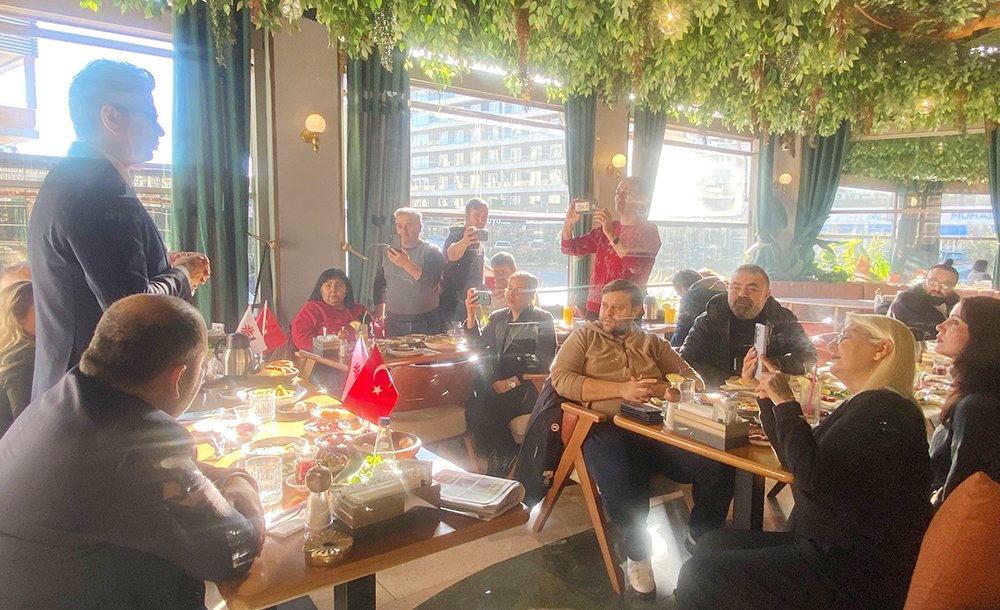 Vega Hospi̇tal Gazeteci̇leri̇ Unutmadi