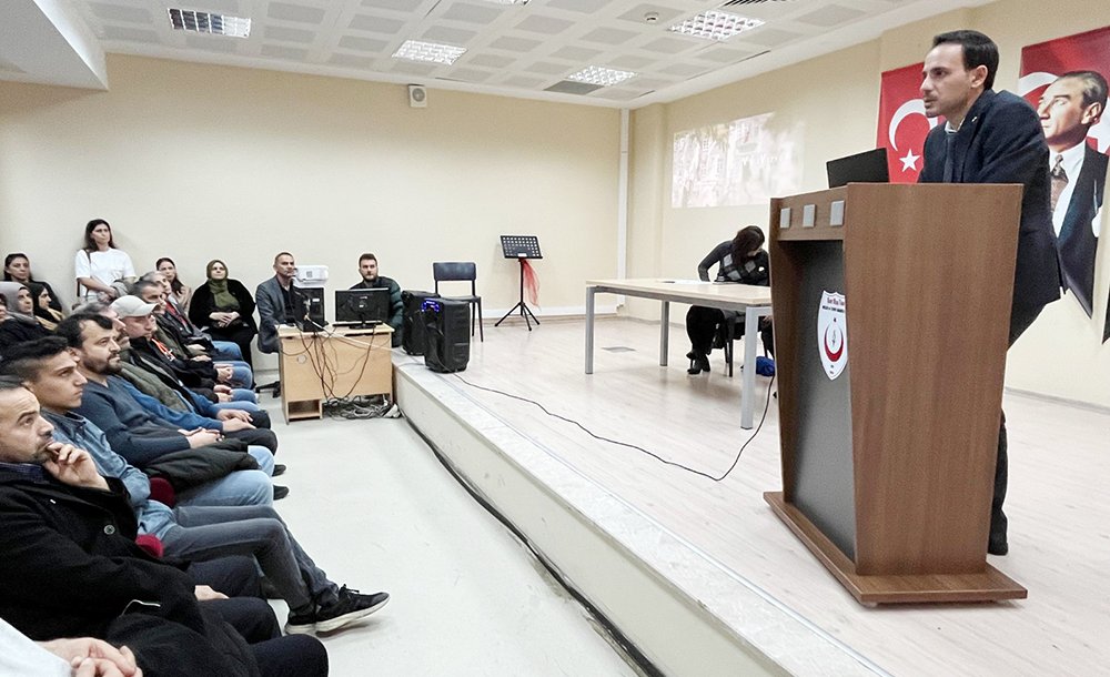 Velilere Yönelik Bilgilendirme Toplantısı Yapıldı 