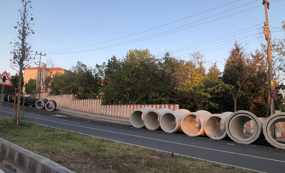 Yağmur Suyu Hattı Çalışmaları Devam Ediyor 
