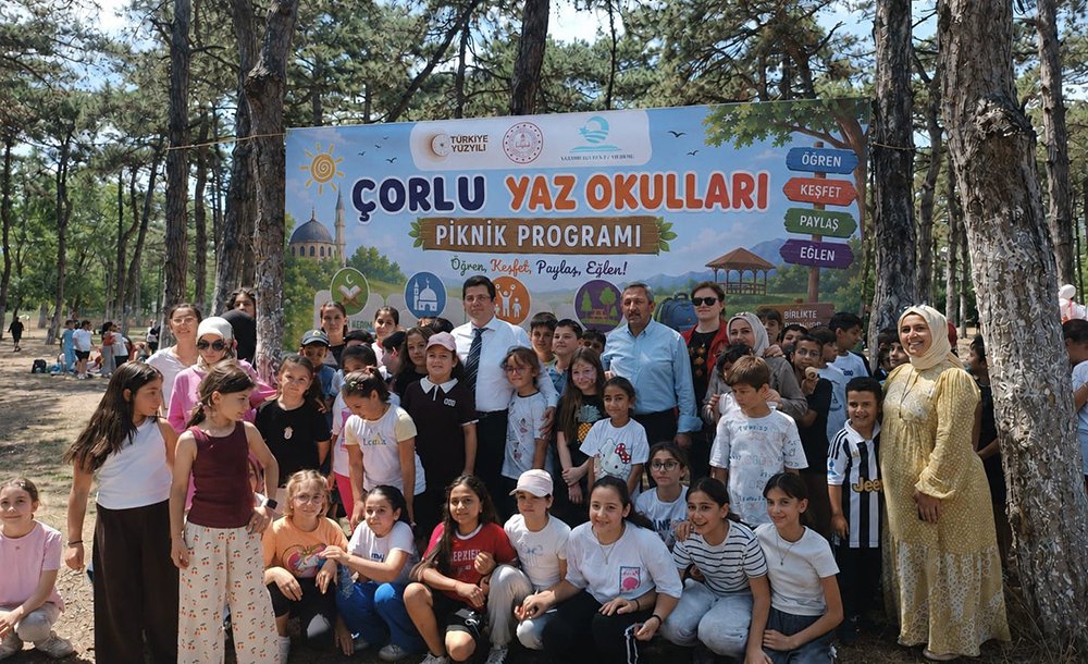 Yaz Okulu Öğrencileri Piknikte Buluştu 