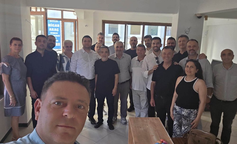 Yeni Parti Yönetimi İlk Toplantısını Yaptı 
