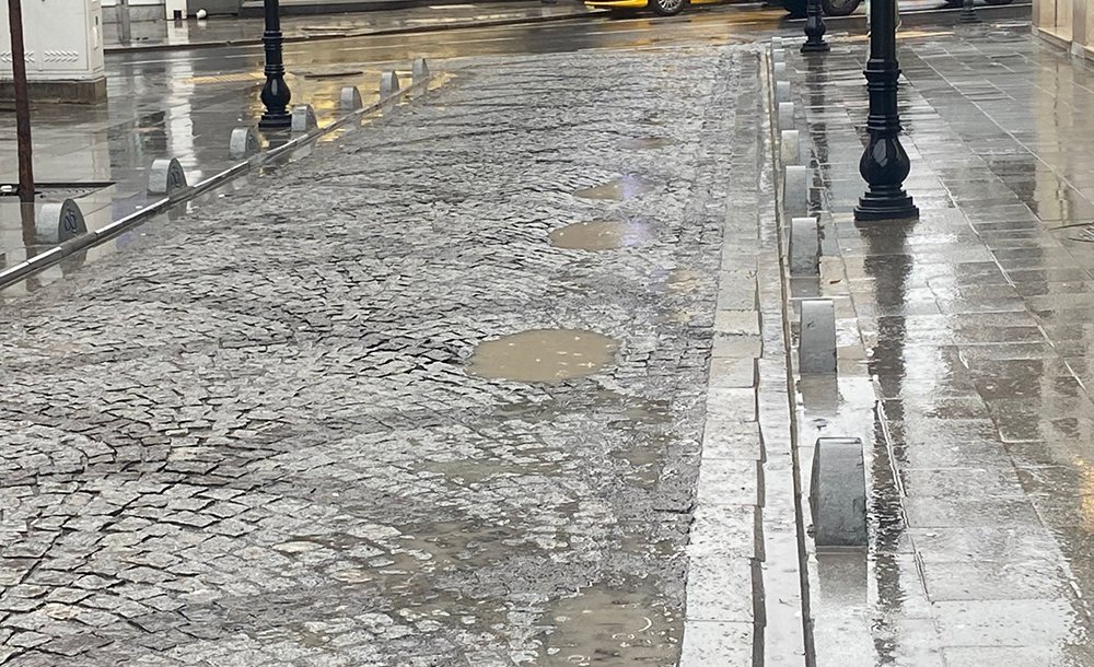 Yeni Yapılan Yolda Bozulmalar Başladı