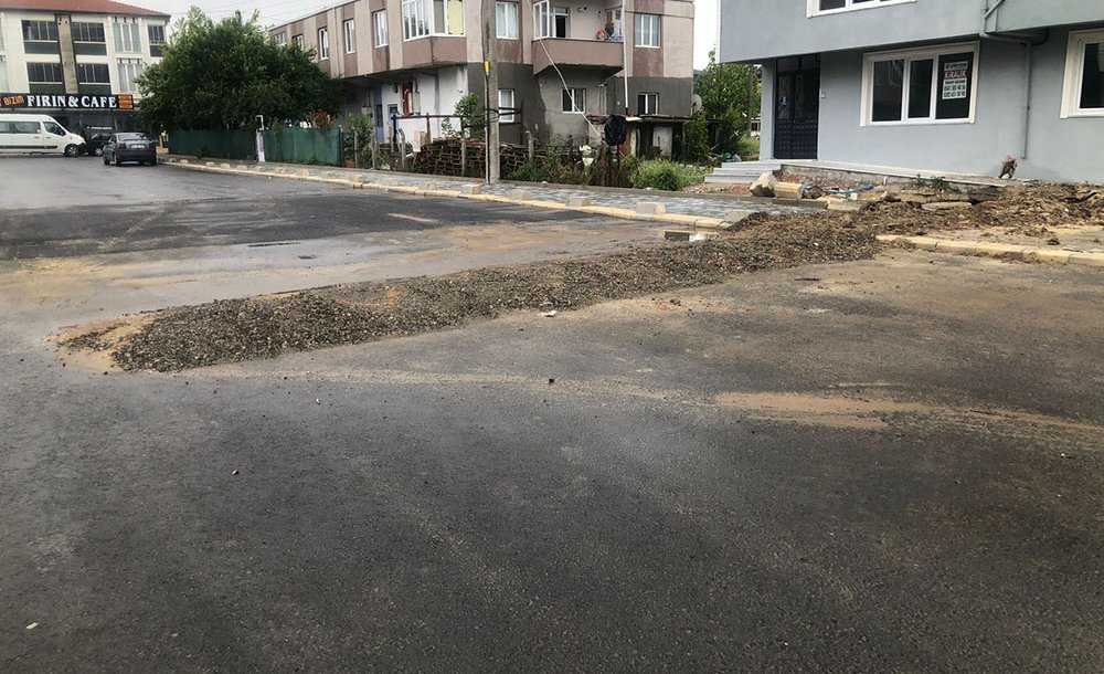 Yeni Yapılan Yollar, Alt Yapı Nedeniyle Kazılıyor 