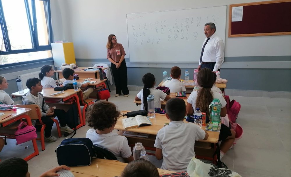 Yıkılan Okul, Yeniden Eğitime Başladı 