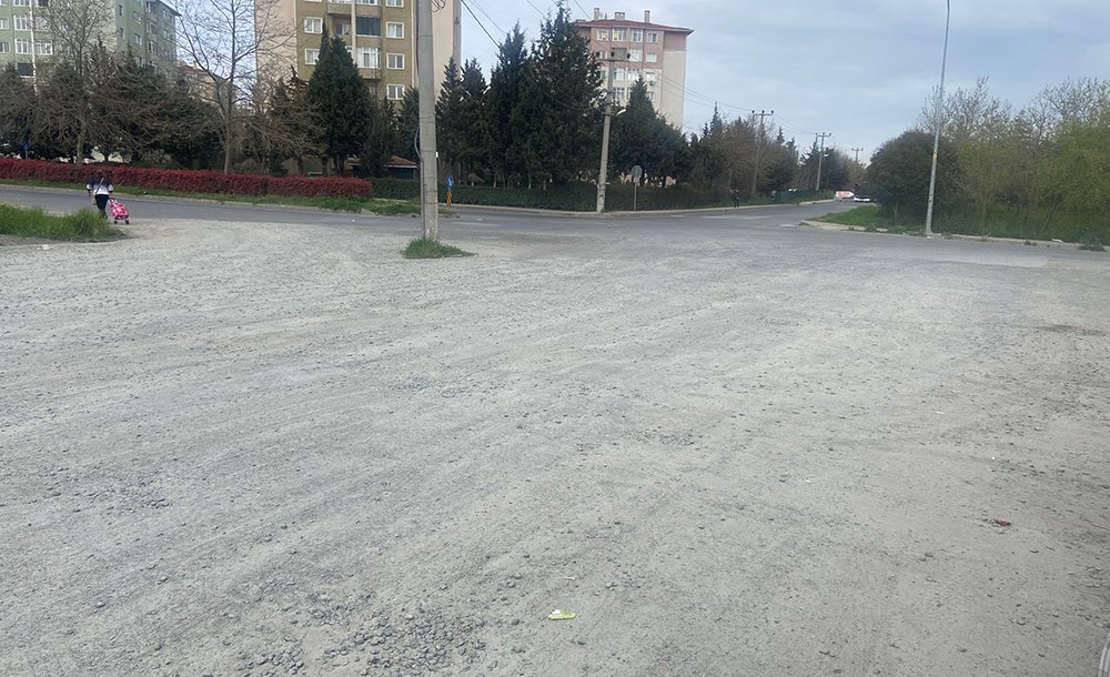 Yol Acil Çözüm Bekliyor!