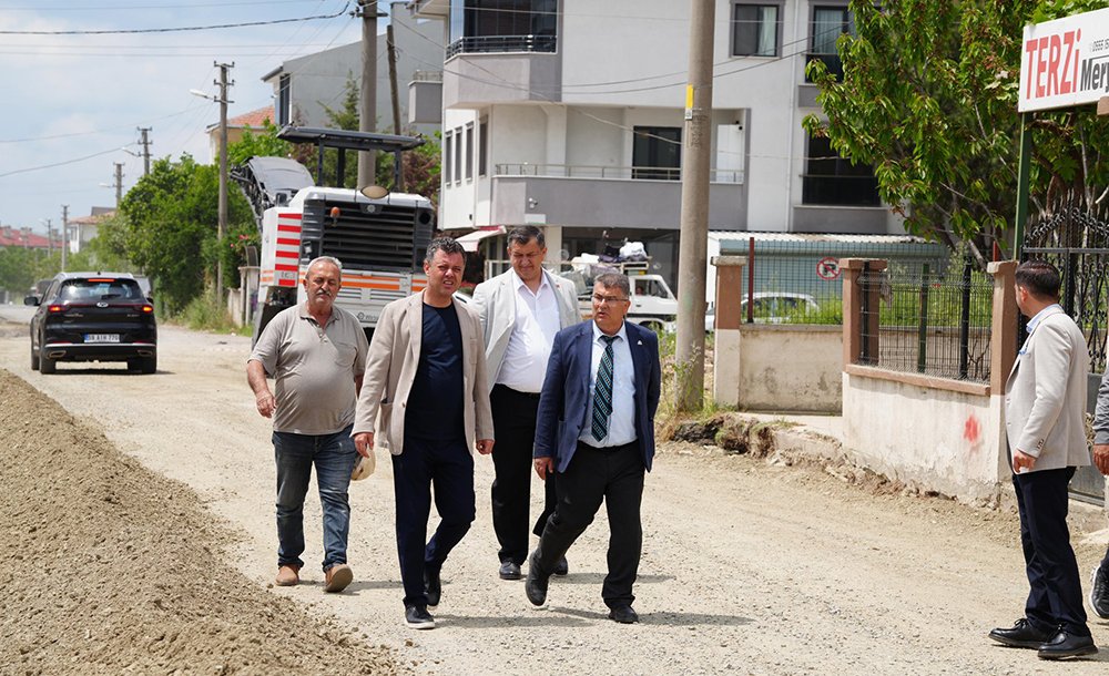 Yol Çalişmalarina Hiz Verdi̇k
