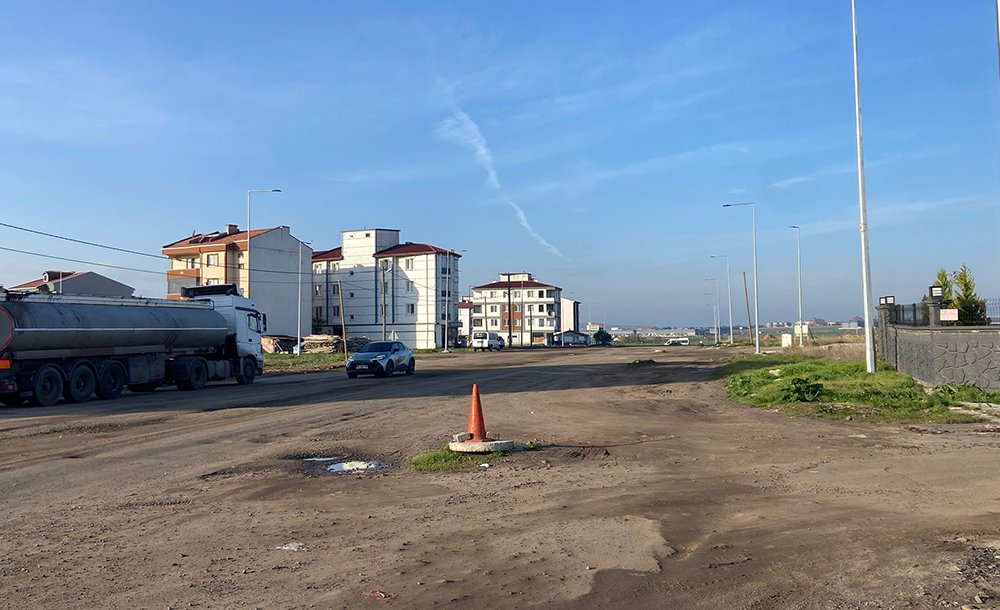 Yol Değil Mayın Tarlası!