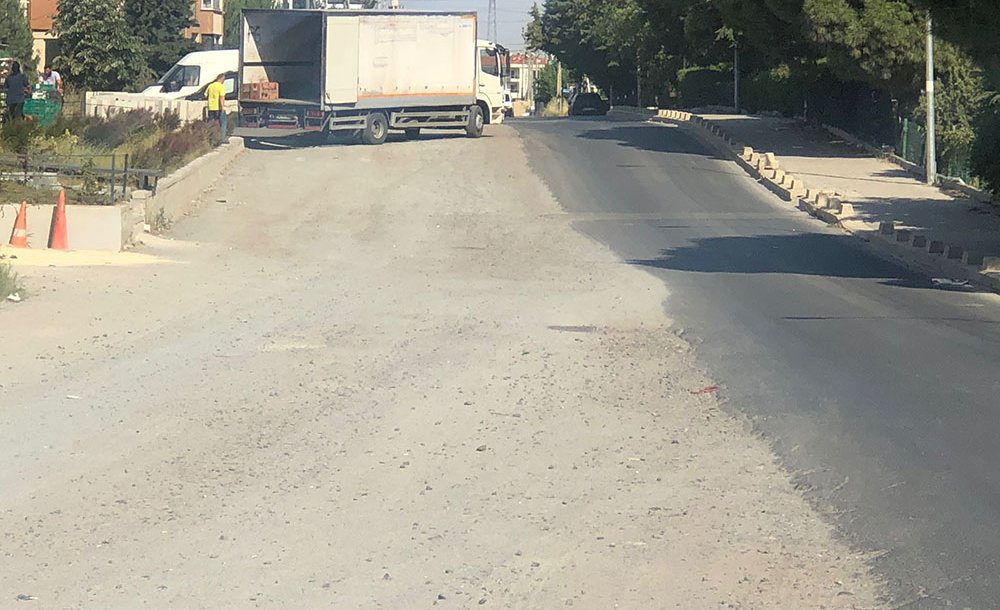 Yolun Yarısı Aylardır Asfaltlanmayı Bekliyor 