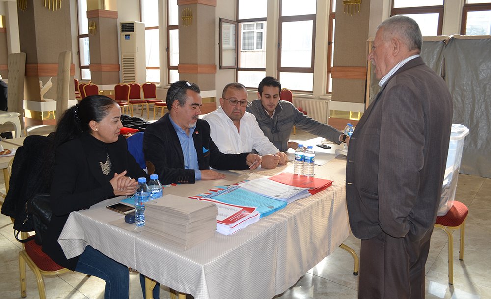 Başkan Sarıkurt'tan Sandık Çağrısı - 1