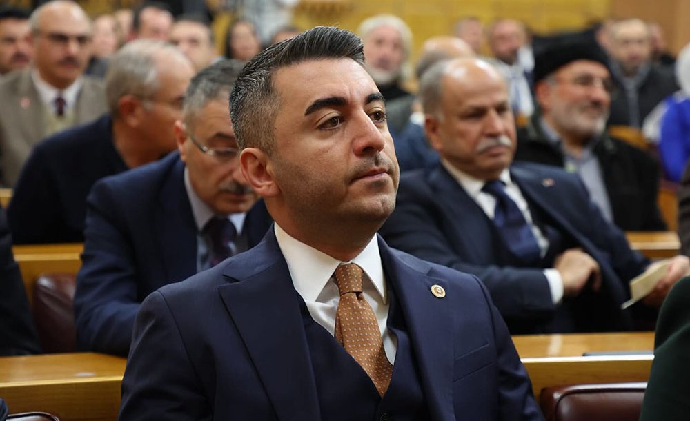 Cem Avşar Partisi'nden İstifa Etti, Chp'ye Geçeceği Konuşuluyor