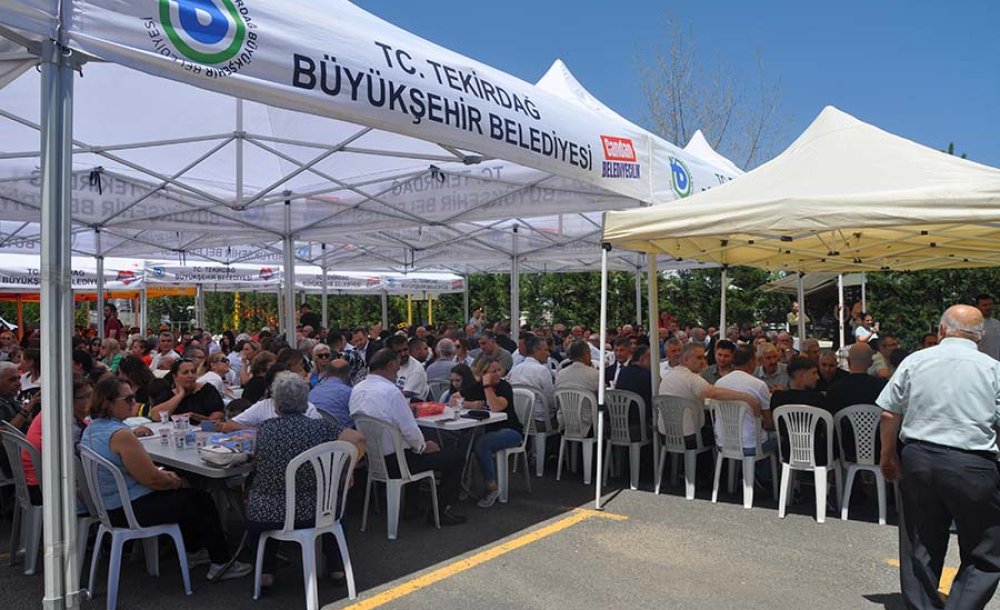 Cem Evi'nde Aşure Programı Düzenlendi