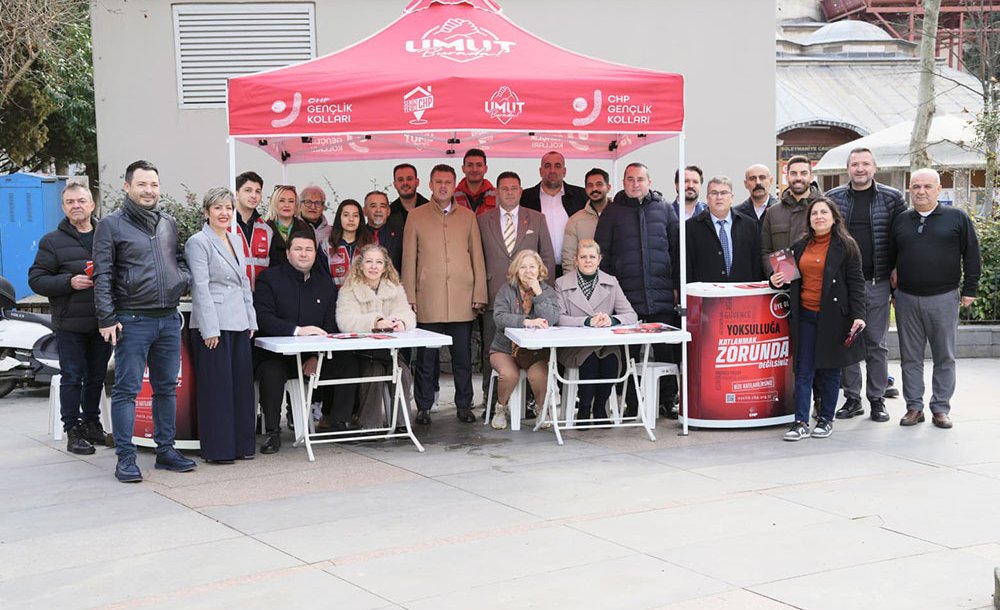 Chp Üye Standı Açtı