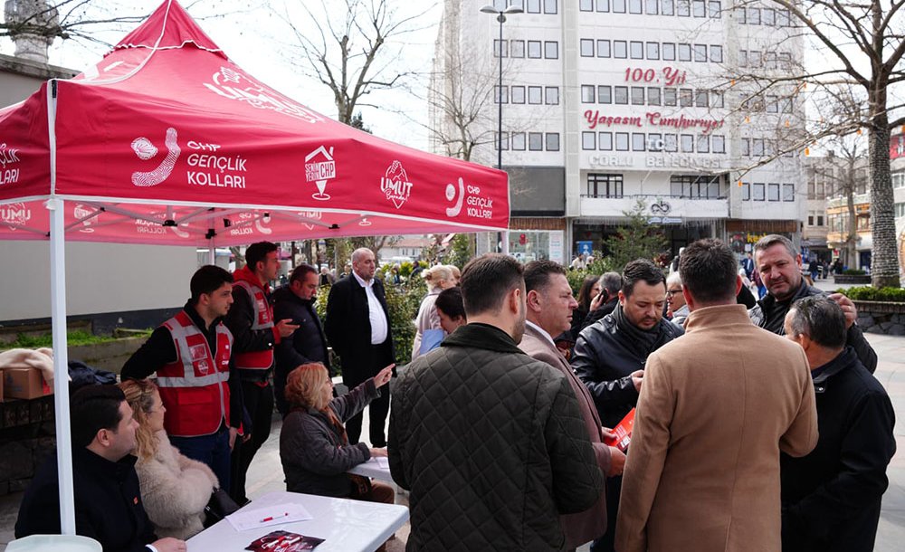 Chp Üye Standı Açtı - 2