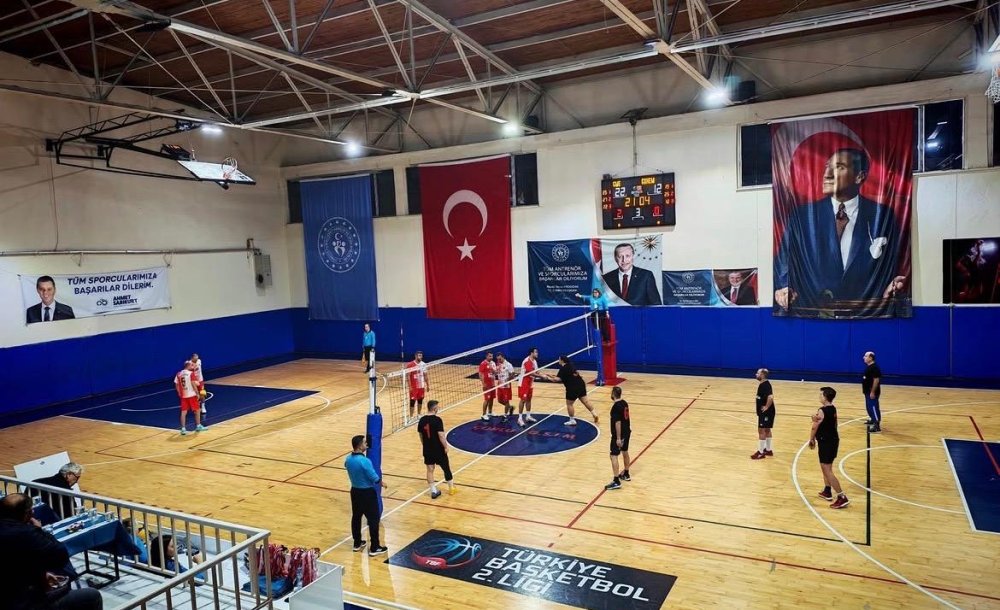 Çorlu'da Kurumlar Arası Voleybol Turnuvası