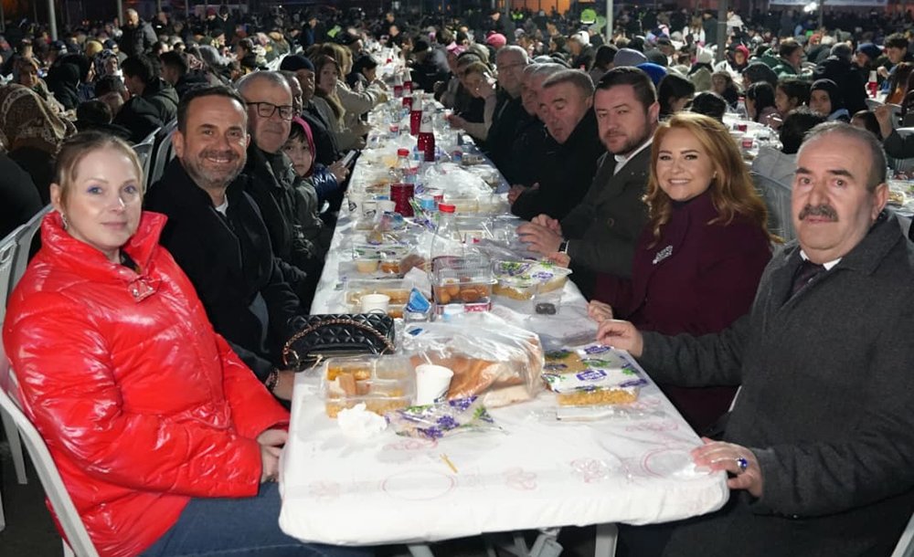 Ergene'de Gönül Sofrası Sağlık Mahallesinde Kuruldu