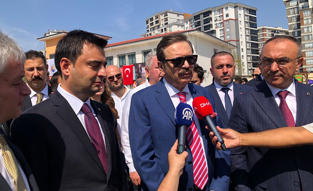 Hisarciklioğlu Okul Açilişina Katildi