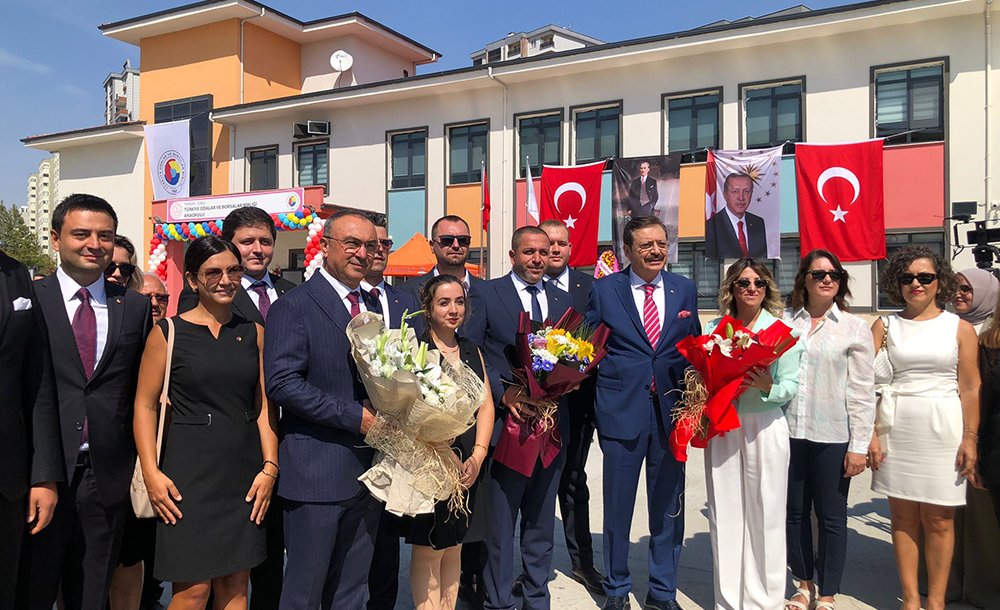Hisarciklioğlu Okul Açilişina Katildi - 8
