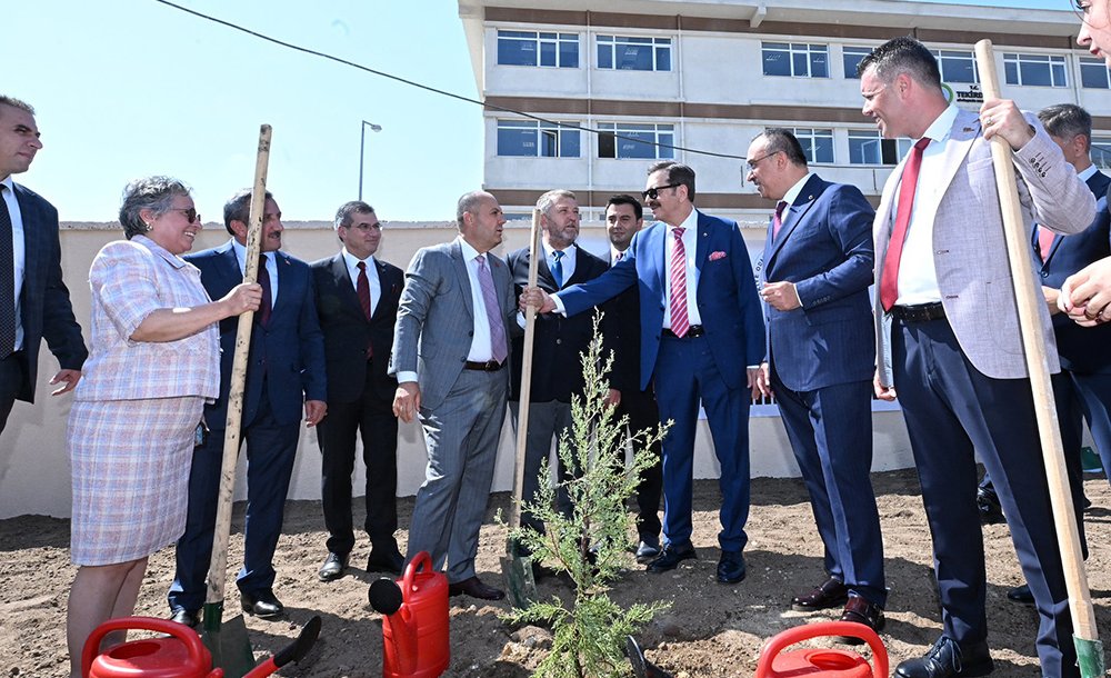 Hisarciklioğlu Okul Açilişina Katildi - 10