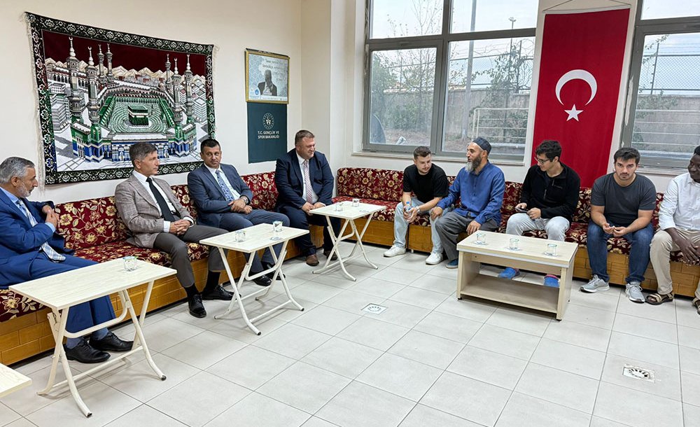 Kaymakam Erten Öğrenci Yurdunu Ziyaret Etti - 1
