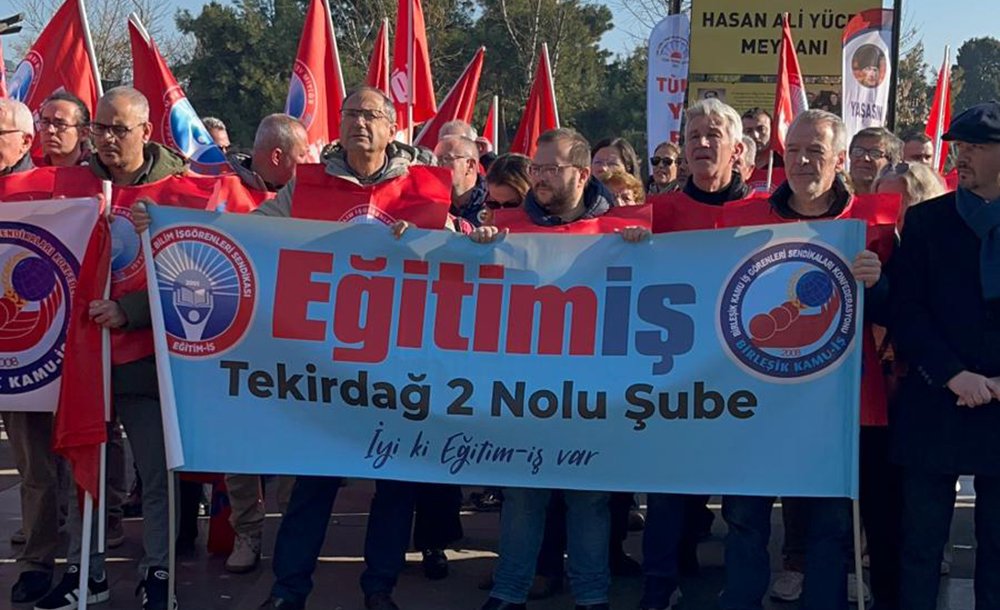 Öğretmenler İş Bıraktı