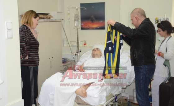 71 Gündür Hastanede Yatan Fenerbahçe Taraftarına Dernekten Ziyaret