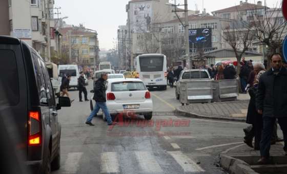 Yayalar Trafiği Altüst Ediyor - 3
